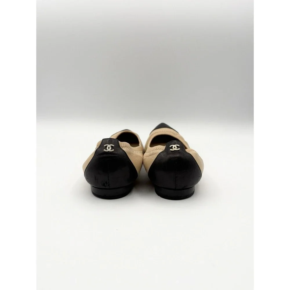CHANEL beige black